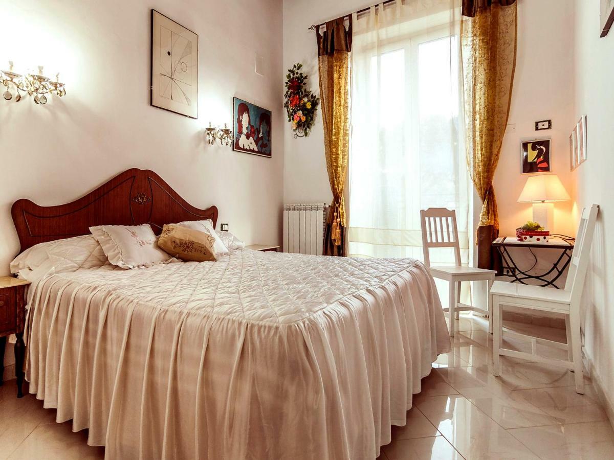 Il Veliero B&B Gaeta Esterno foto